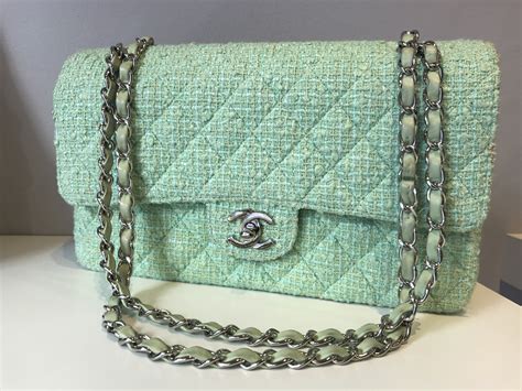 borsa verde chanel|borsa Chanel 2.55 prezzo.